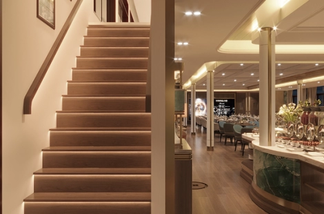 Nhà Hàng Trên Sông Kết Hợp Ẩm Thực Và Giải Trí